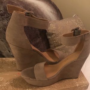 Madden Girl Sexy Open Toe Platform Sandal